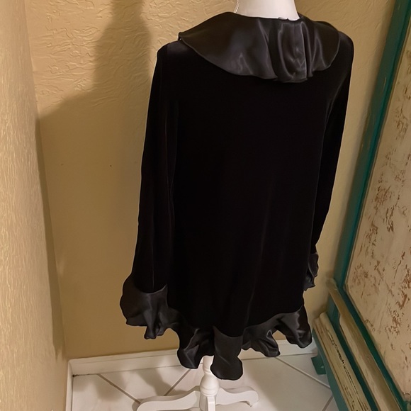 Helene Blake Velvet Jacket - Picture 11 of 16